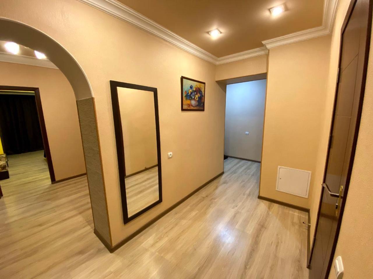 Апартаменты Central Home Ереван Экстерьер фото
